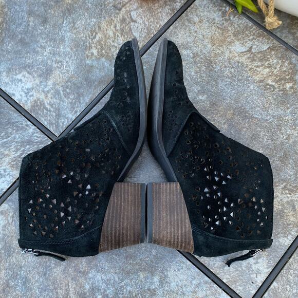 Franco Sarto Black Suede Ashlee Laser Cut Block Heel Ankle Boots 6 - Picture 7 of 10